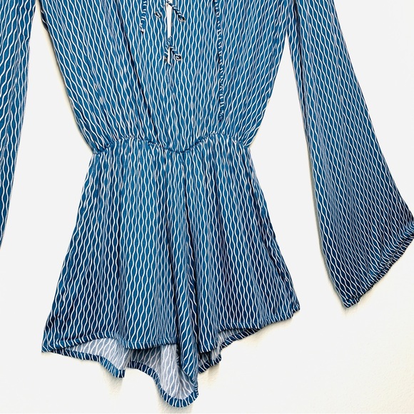 Faithful the Brand Lace Up Open Back Bell Sleeve Short Romper - Picture 4 of 8